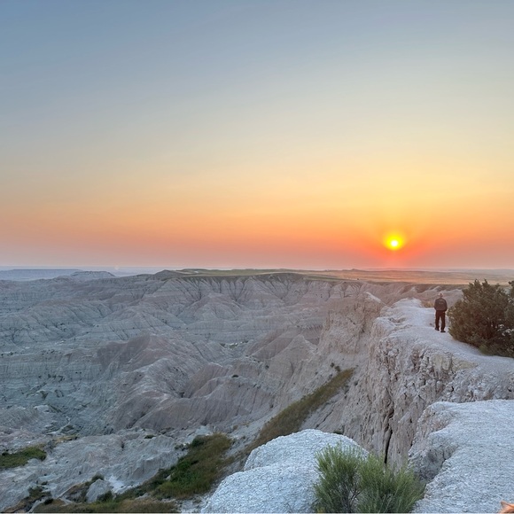 Meet your Posher, Lauren - Picture 5 of 6